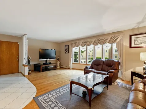 8729 West Summerdale Avenue Chicago IL 60656