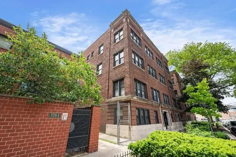 735 West Waveland Avenue Chicago IL 60613