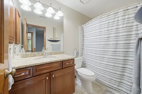 1907 Jeanette Avenue St. Charles IL 60174