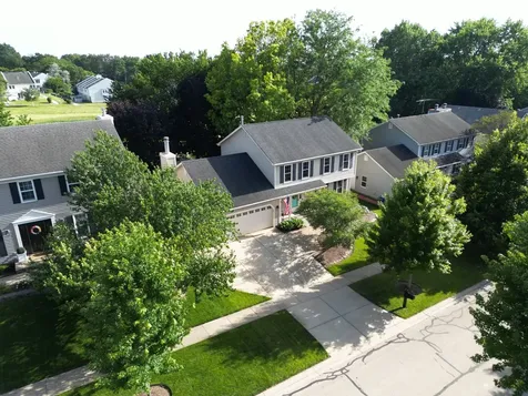 1907 Jeanette Avenue St. Charles IL 60174