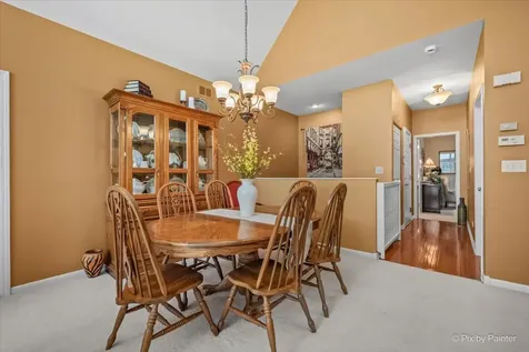 4093 Pheasant Court St. Charles IL 60174