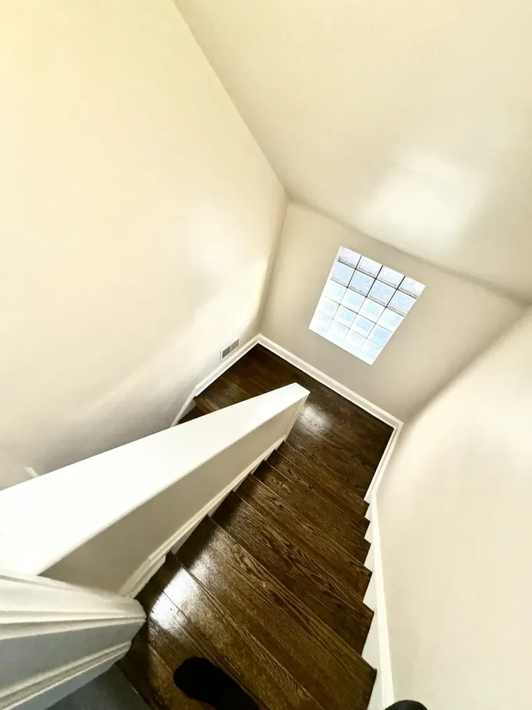 8434 South Luella Avenue Chicago IL 60617