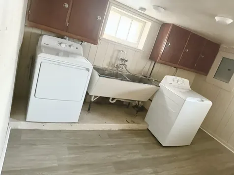 8434 South Luella Avenue Chicago IL 60617