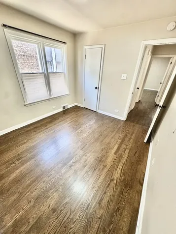 8434 South Luella Avenue Chicago IL 60617