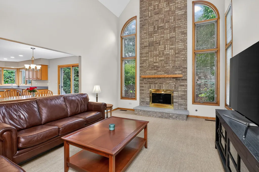 1385 Von Drash Drive Darien IL 60561