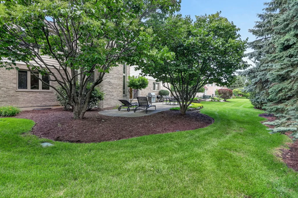 1385 Von Drash Drive Darien IL 60561