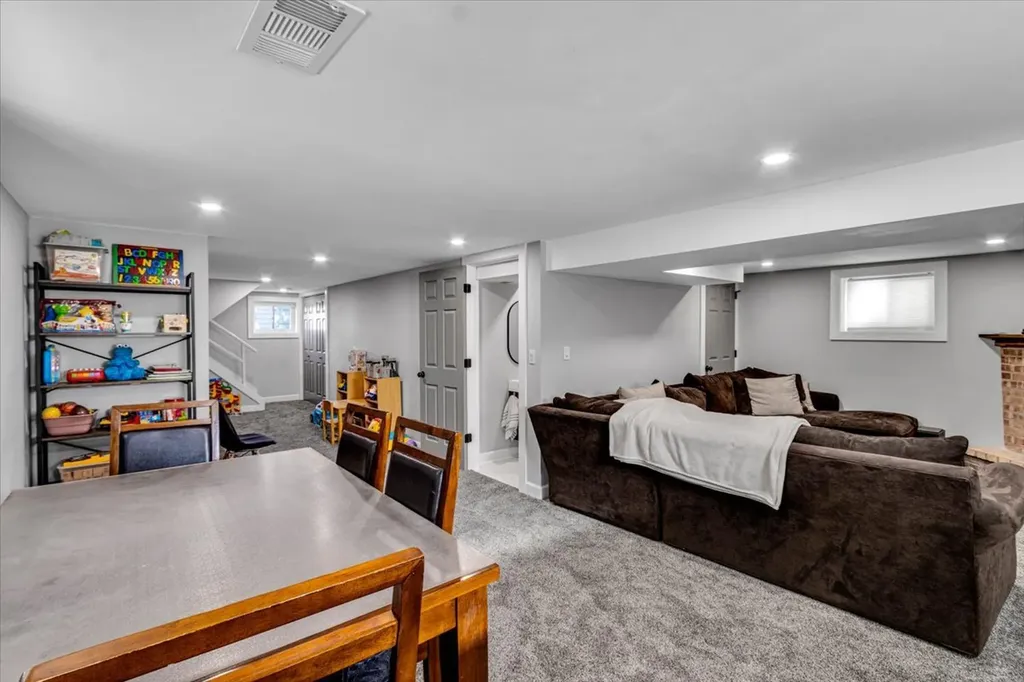 5120 South Avers Avenue Chicago IL 60632