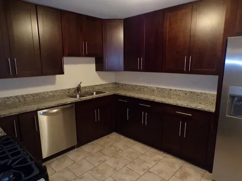 8860 North Western Avenue Des Plaines IL 60016