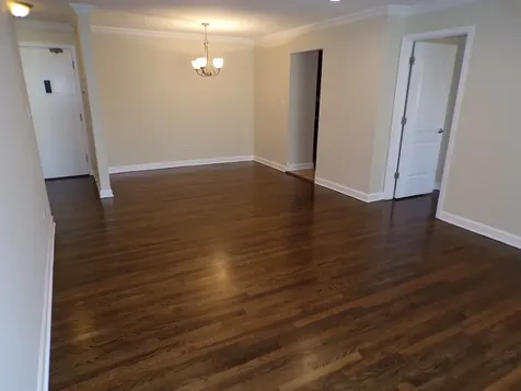 8860 North Western Avenue Des Plaines IL 60016