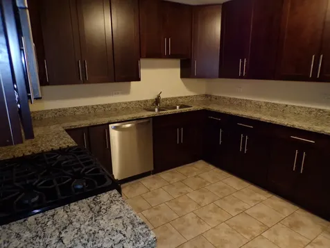 8860 North Western Avenue Des Plaines IL 60016