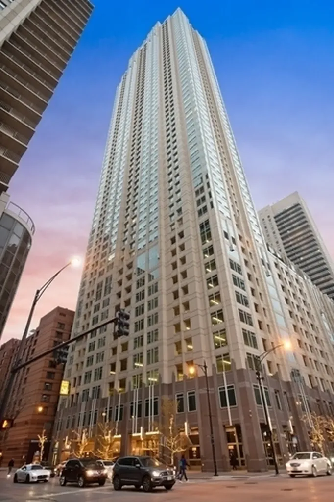 33 West Ontario Street Chicago IL 60654