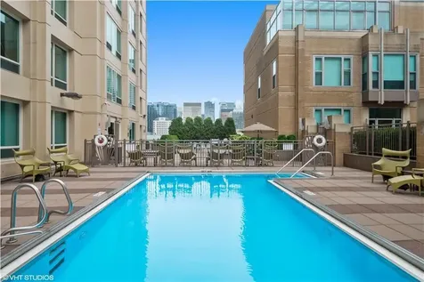 33 West Ontario Street Chicago IL 60654