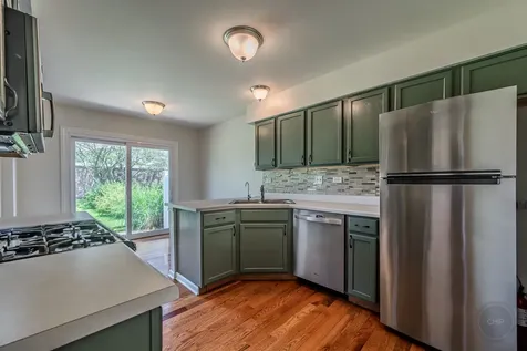 527 Northgate Circle Oswego IL 60543