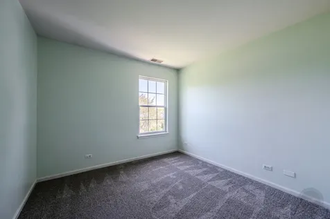 527 Northgate Circle Oswego IL 60543