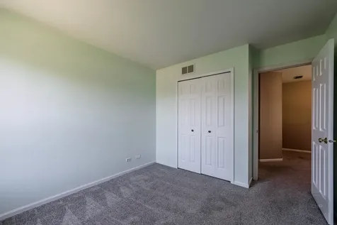527 Northgate Circle Oswego IL 60543