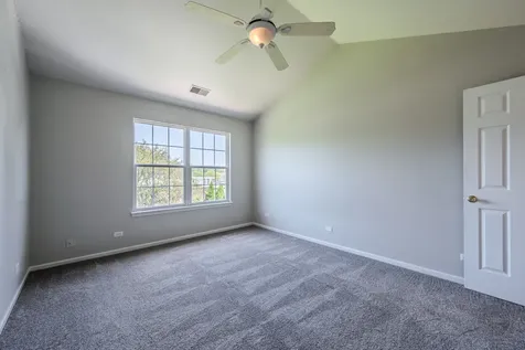 527 Northgate Circle Oswego IL 60543