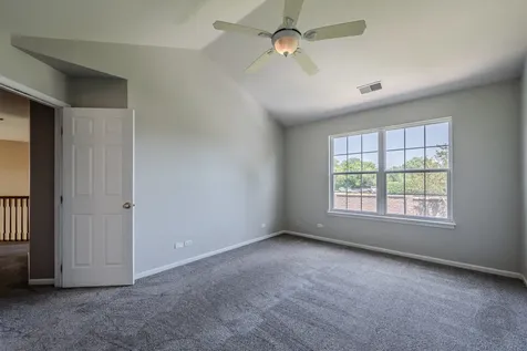 527 Northgate Circle Oswego IL 60543