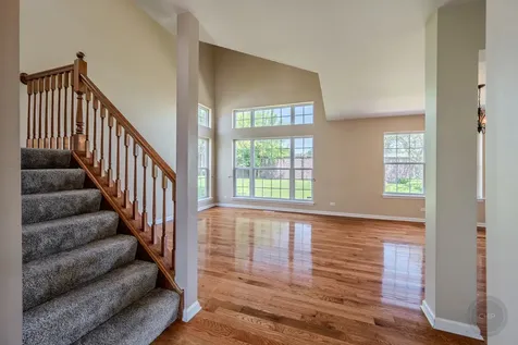 527 Northgate Circle Oswego IL 60543