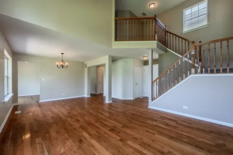 527 Northgate Circle Oswego IL 60543