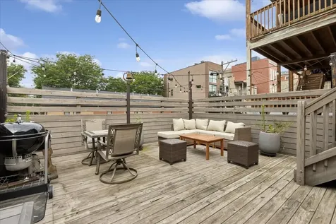 712 North Throop Street Chicago IL 60642