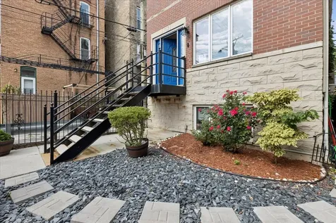 712 North Throop Street Chicago IL 60642