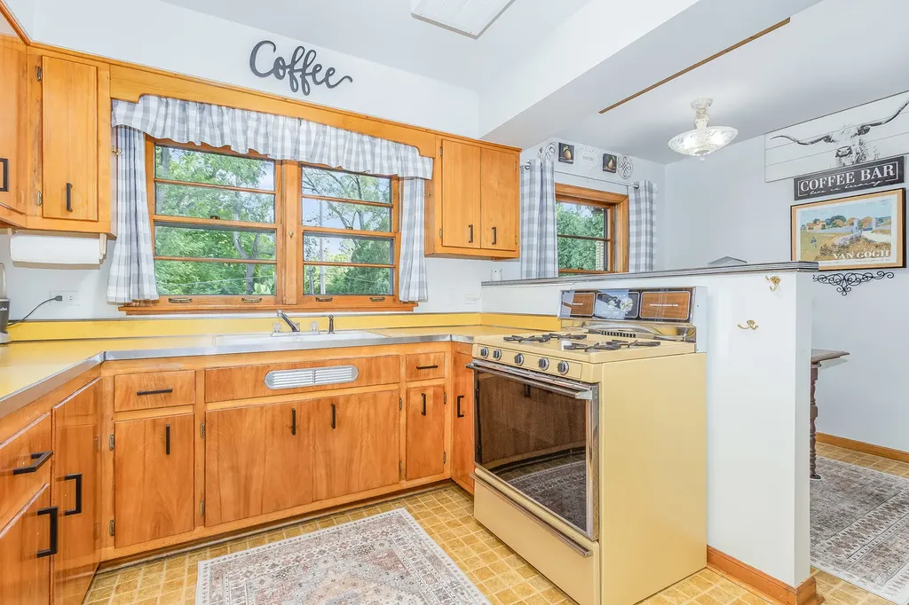 308 Sheldon Avenue Downers Grove IL 60515