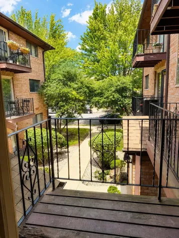 5819 West Higgins Avenue Chicago IL 60630