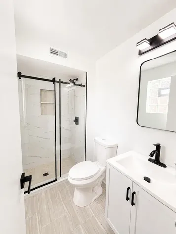 5819 West Higgins Avenue Chicago IL 60630