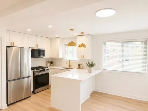 5819 West Higgins Avenue Chicago IL 60630