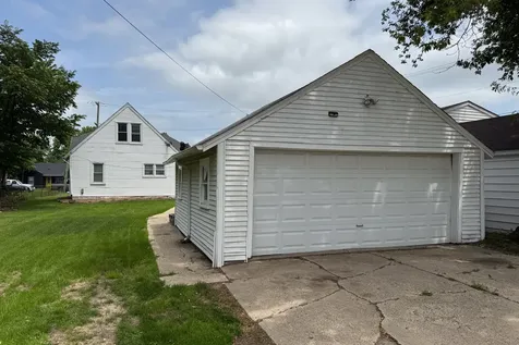 129 East Riverside Boulevard Loves Park IL 61111