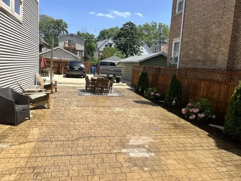4533 North Kedvale Avenue Chicago IL 60630