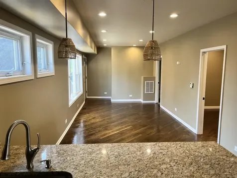 4533 North Kedvale Avenue Chicago IL 60630