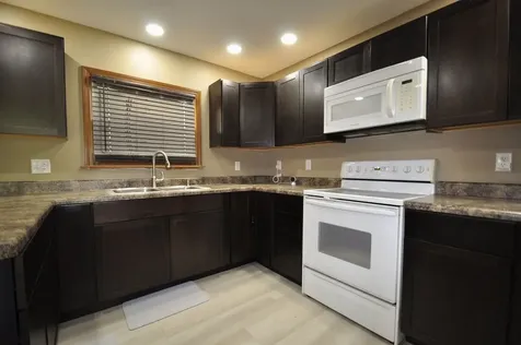 512 East Bronson Street Streator IL 61364