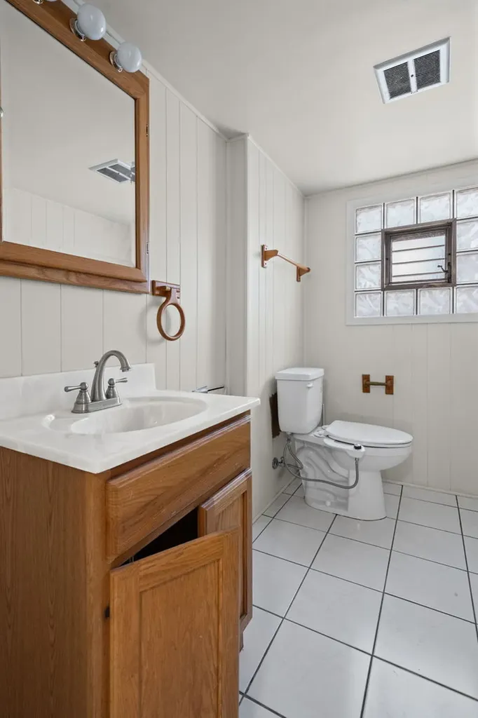 4953 North Meade Avenue Chicago IL 60630