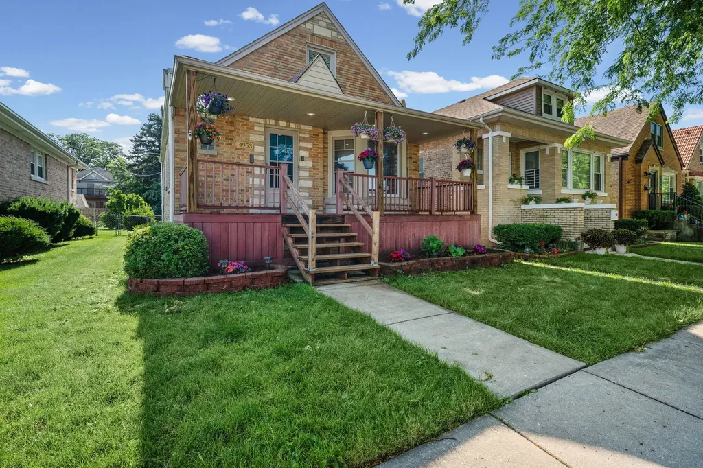 4953 North Meade Avenue Chicago IL 60630