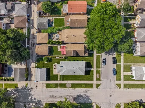 4953 North Meade Avenue Chicago IL 60630