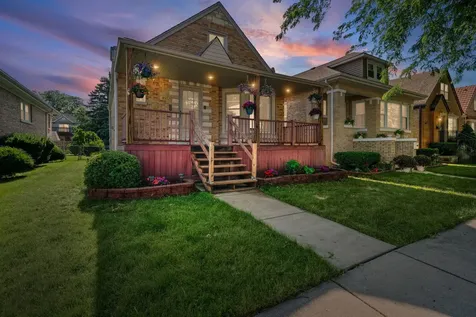 4953 North Meade Avenue Chicago IL 60630