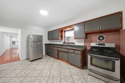 7205 South Lawndale Avenue Chicago IL 60629