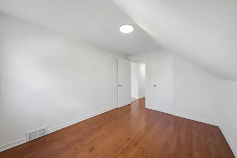 7205 South Lawndale Avenue Chicago IL 60629