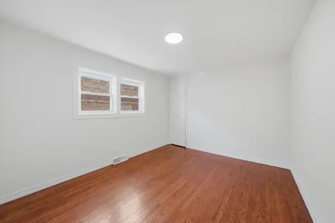 7205 South Lawndale Avenue Chicago IL 60629