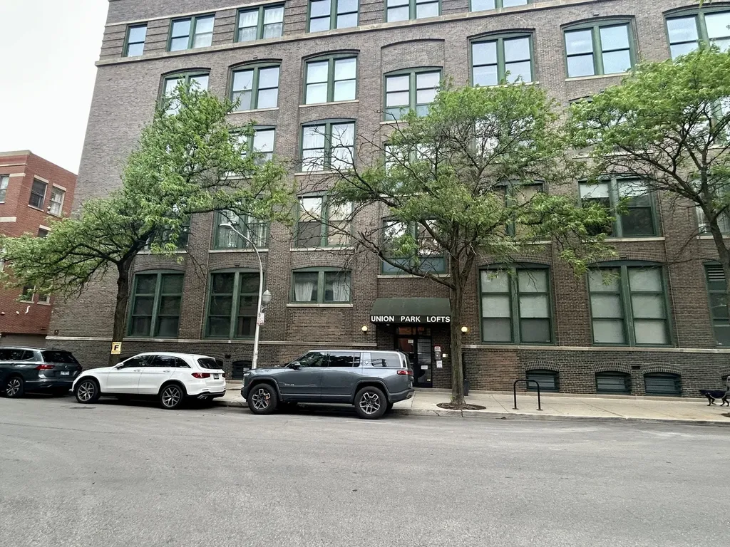 1327 West Washington Boulevard Chicago IL 60607