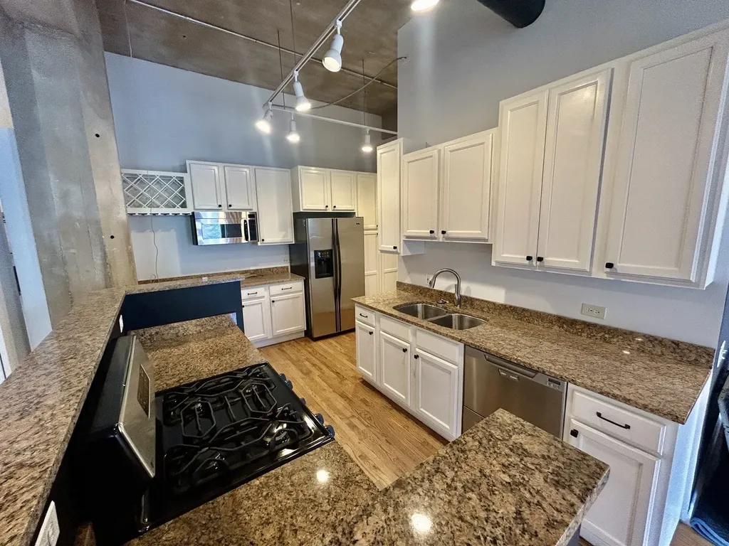 1327 West Washington Boulevard Chicago IL 60607