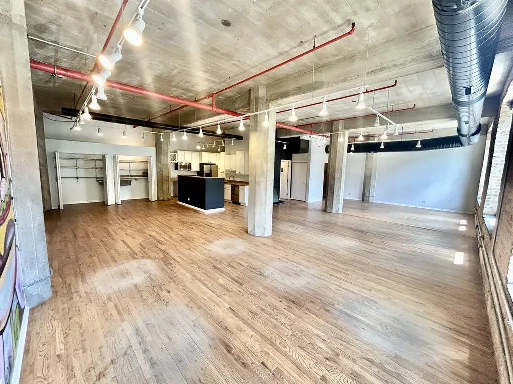 1327 West Washington Boulevard Chicago IL 60607
