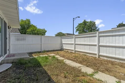 5521 Pebblebeach Drive Hanover Park IL 60133