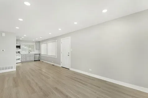 5521 Pebblebeach Drive Hanover Park IL 60133