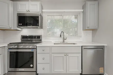 5521 Pebblebeach Drive Hanover Park IL 60133