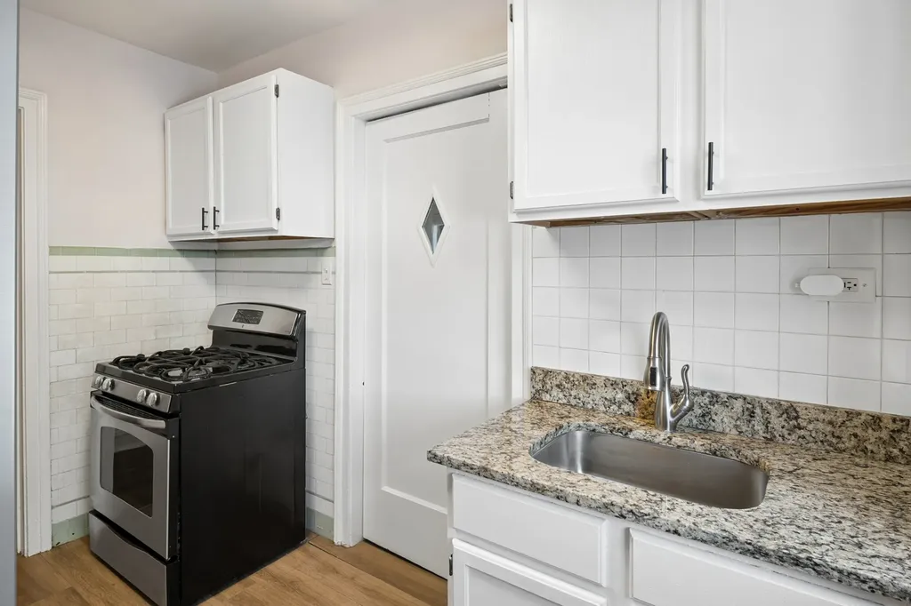 1215 West Granville Avenue Chicago IL 60660