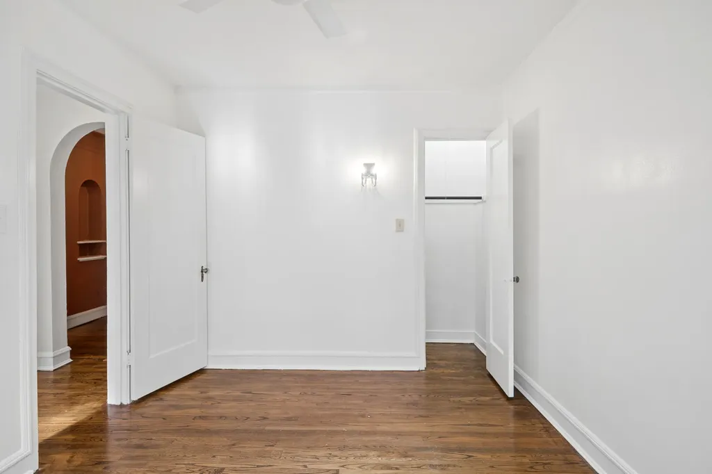 1215 West Granville Avenue Chicago IL 60660