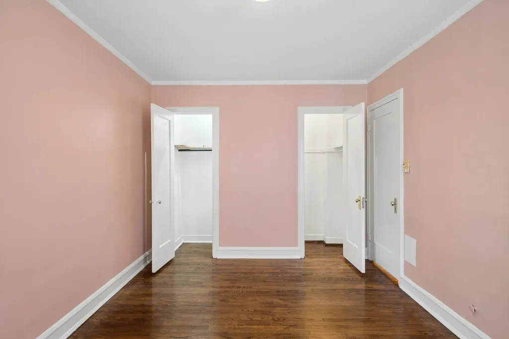 1215 West Granville Avenue Chicago IL 60660
