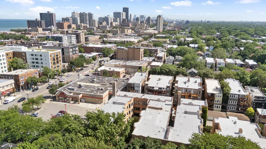 1215 West Granville Avenue Chicago IL 60660